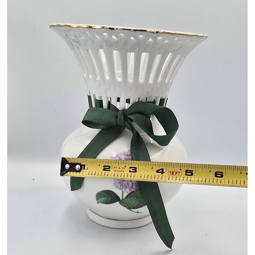Purple Hydrangea Porcelain Flower Vase Gold Trim Lattice‎ Neck - Picture 14 of 14